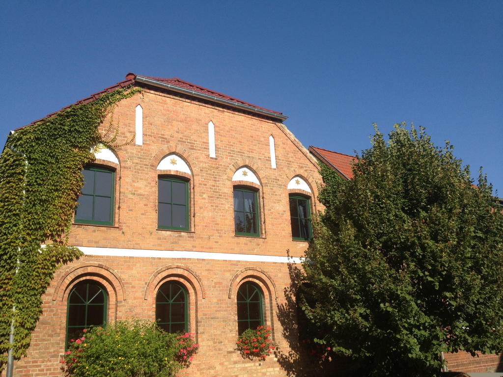 Pension Kunsthof Dahrenstedt Exterior photo